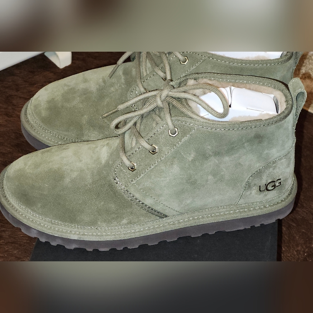 UGG Men Neumel Suede Boots NIB